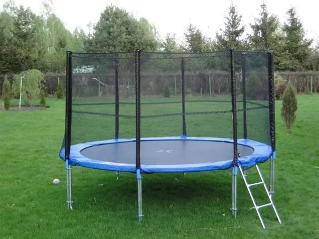 Батут с защитной сеткой диаметр 244 см